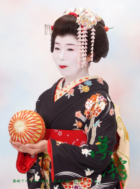 http://blog.yumeyakata.com/maiko/0408tosh2.jpg