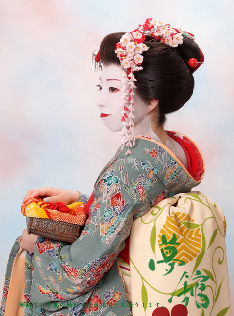 http://blog.yumeyakata.com/maiko/041305ayako-2.jpg