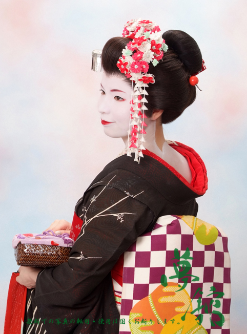 http://blog.yumeyakata.com/maiko/041306kazuho-2.jpg