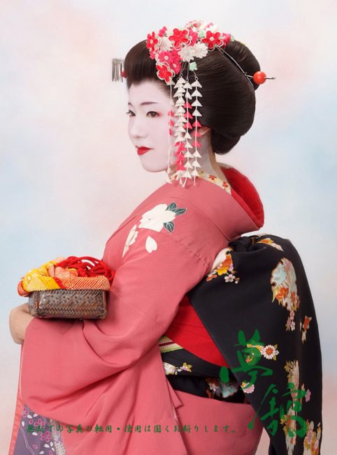 http://blog.yumeyakata.com/maiko/050110risa-2.jpg