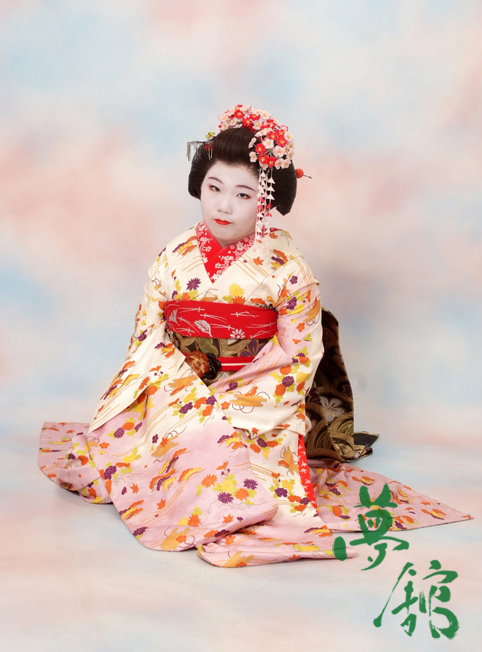 http://blog.yumeyakata.com/maiko/081304-3.jpg