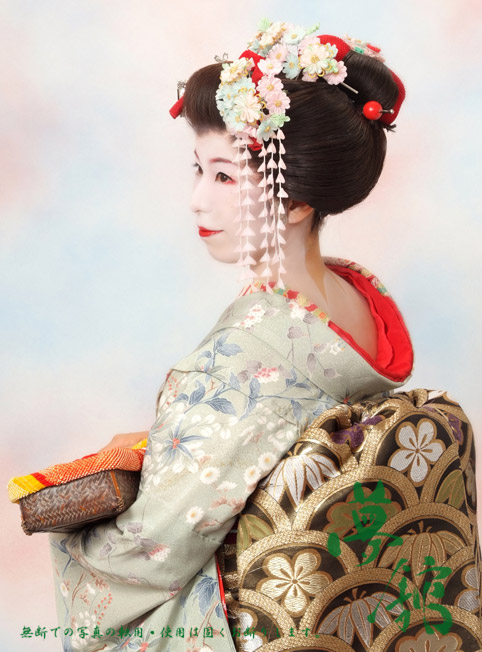 http://blog.yumeyakata.com/maiko/091303-2.jpg