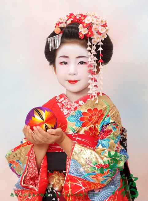 http://blog.yumeyakata.com/maiko/100909hikari-2.jpg