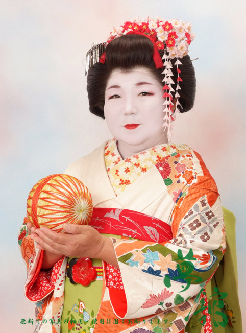 http://blog.yumeyakata.com/maiko/101602kaeko-2.jpg