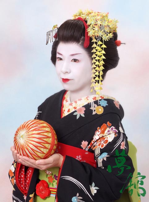 http://blog.yumeyakata.com/maiko/110305-2.jpg