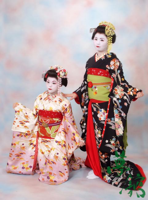 http://blog.yumeyakata.com/maiko/110802-3.jpg