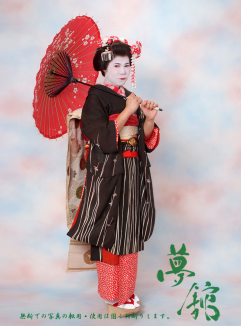 http://blog.yumeyakata.com/maiko_eng/032606suriani-1.jpg