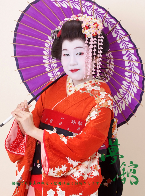 http://blog.yumeyakata.com/maiko_eng/123012.jpg