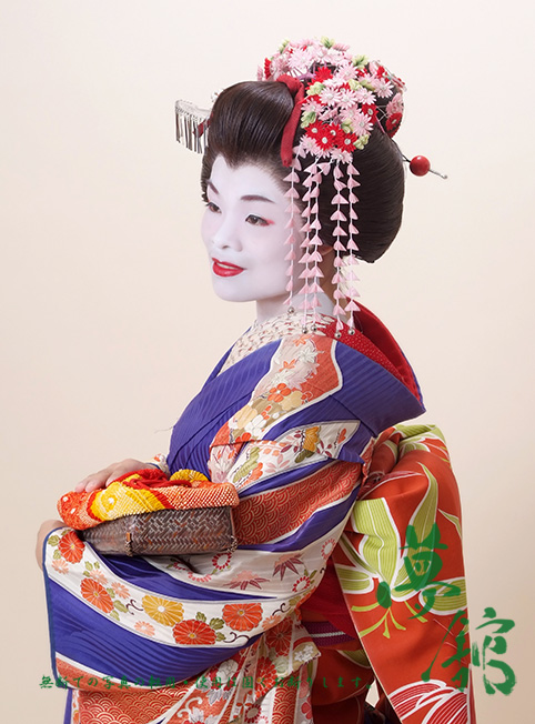 http://blog.yumeyakata.com/maiko_eng/93011.jpg